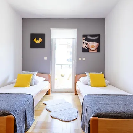 Mirjam's Charming Apartman *