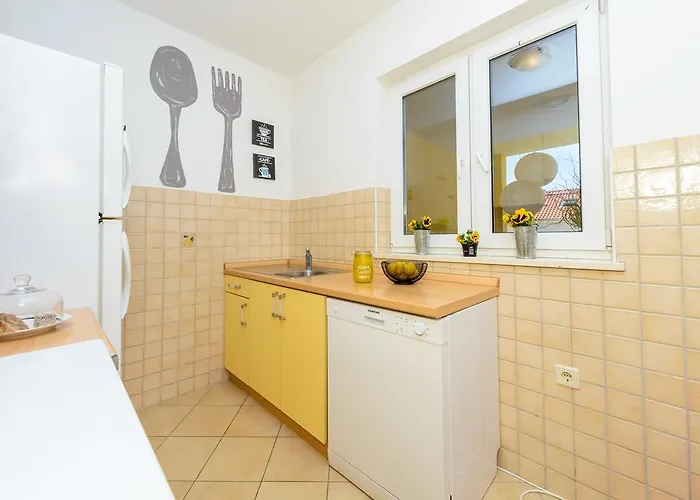 Mirjam's Charming Lejlighed *